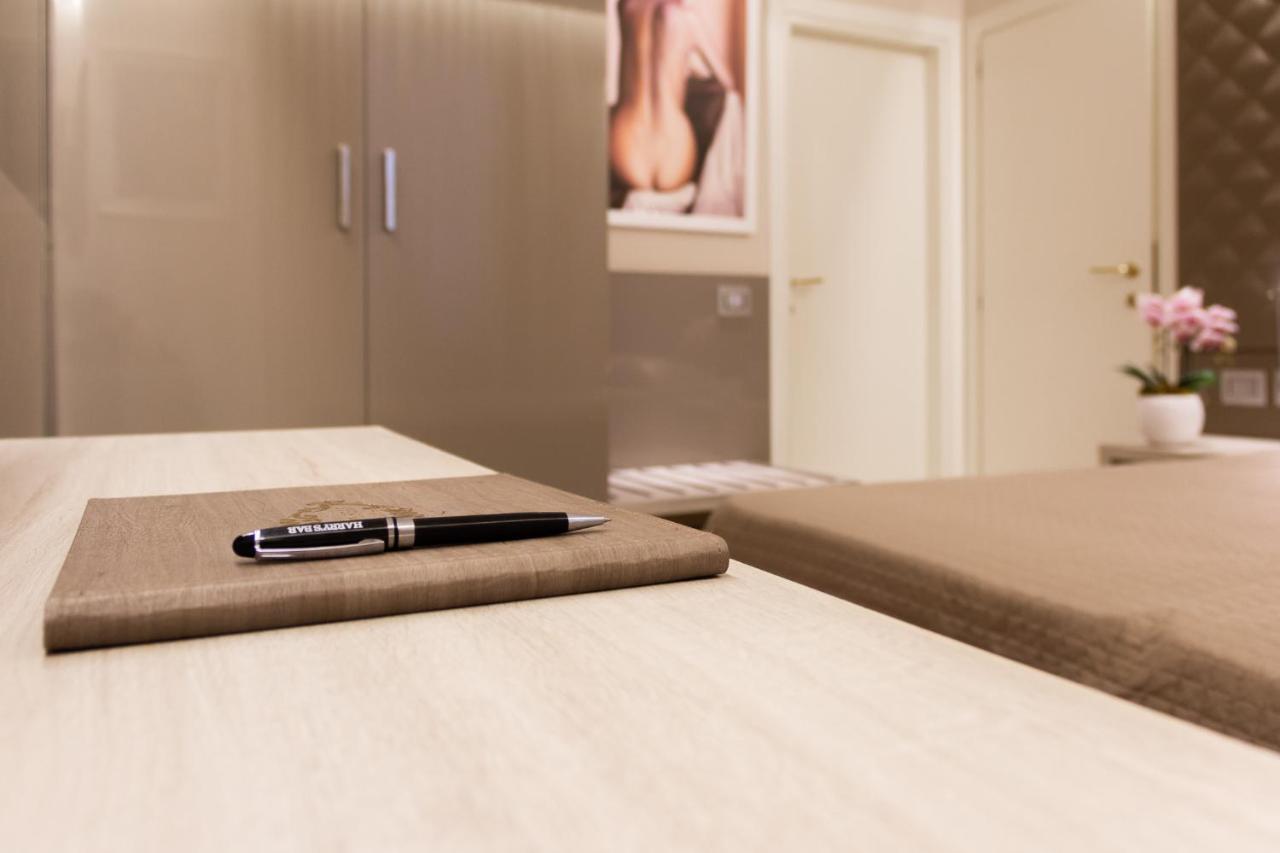 Harry'S Bar Trevi Luxury Apartments - Spagna Rzym Zewnętrze zdjęcie